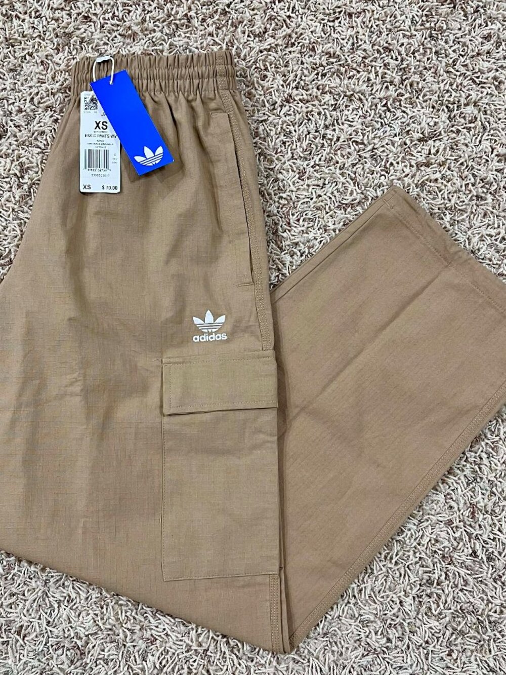 Adidas Men’s Trefoil Essentials Woven Cargo Pants Tan JX3912, Size XS (New)